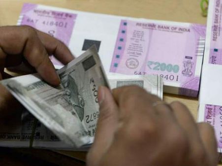 వ్యవస్థలో దొంగనోట్లు చలామణి పెరిగిపోతోంది: ఆర్బీఐ రిపోర్ట్