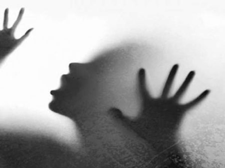 యువ మృగాళ్లు:తొమ్మిదేళ్ల బాలుడిపై లైంగిక దాడి...68ఏళ్ల వృద్ధురాలిపై అత్యాచారం