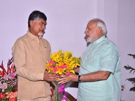 కేంద్రాన్ని నడపటం బిజెపికి సాధ్యంకాకపోతే ఏపీ ప్రభుత్వానికి ఇవ్వండి: ఎమ్మెల్యే ఐతాబత్తుల