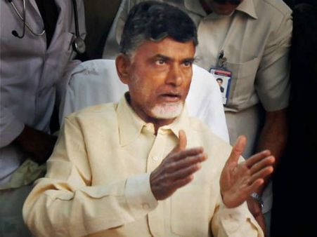 గుంటూరులో నకిలీ మద్యం కలకలం...చీప్ లిక్కర్ తాగి దంపతుల మృతి:వైద్యశాఖపై సీఎం సమీక్ష