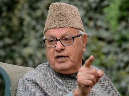 ఆర్టికల్ 35 ఏపై కేంద్రం స్పష్టమైన వైఖరి తెలపాలి..లేదంటే స్థానిక ఎన్నికలను బహిష్కరిస్తాం: ఫరూక్