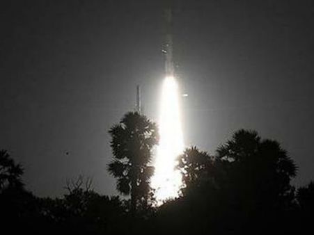 పీఎస్ఎల్వీ సీ42 విజయవంతం: యూకే ఉపగ్రహాలను నింగిలోకి పంపిన ఇస్రో