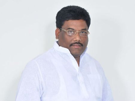 మోడీ,అమిత్‌షా బ్లాక్ మెయిలింగ్ రాజకీయాలు:వర్ల రామయ్య;ఆ వర్గాలకు రక్షణ లేదు:కారెం శివాజీ