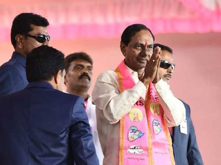 మితిమీరిన ప్ర‌చార‌మే టీఆర్ఎస్ కొంప ముంచింది..!!