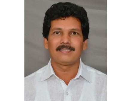 నక్సల్స్ ఘాతుకం: ఎమ్మెల్యే కిడారి దారుణ హత్య, మాజీ ఎమ్మెల్యే కూడా మృతి, చంద్రబాబు దిగ్భ్రాంతి