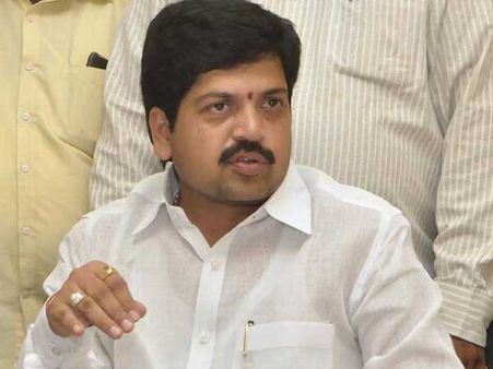 అమెరికా నుంచి సిఎం రాగానే...టీడీపీ ఎమ్మెల్యే,మాజీ ఎమ్మెల్యే హత్యలపై దర్యాప్తు:మంత్రి కొల్లు రవీంద్ర