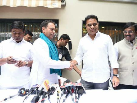 కాంగ్రెస్‌కు భారీ షాక్, టీఆర్ఎస్‌లోకి సురేష్ రెడ్డి: స్పీడ్‌గా వెళ్తోంది, కారు డ్రైవర్‌ను మార్చొద్దు