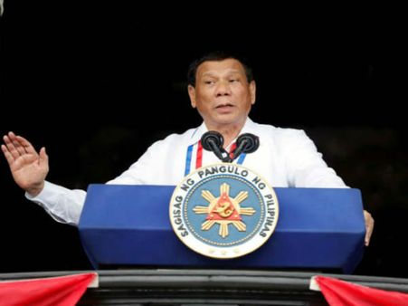 అందంగా ఉన్నంత కాలం అత్యాచారాలు జరుగుతాయి: అధ్యక్షుడి దారుణ వ్యాఖ్యలు