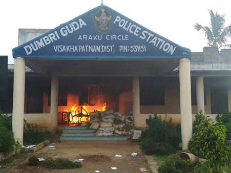 కిడారి హత్య ఘటన: ఎస్సై నిర్లక్ష్యమే కారణం..వేటు వేసిన డీజీపీ