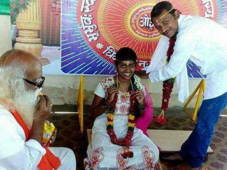 నా చావుకు ప్రేమించి పెళ్లి చేసుకున్న నా భార్యే కారణం: యువకుడి సెల్ఫీ వీడియో