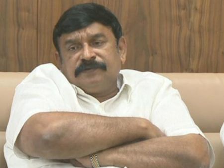 బీజేపీ ఎమ్మెల్యే, ఆ పార్టీ శాసనసభా పక్ష నేత విష్ణుకుమార్ రాజు...టిడిపిలోకేనా?...అందుకేనా అలా?