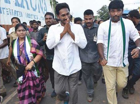 అరకు ఎమ్మెల్యే కాల్చివేత నేపథ్యంలో ప్రతిపక్ష నేత జగన్ కు భద్రత పెంపు