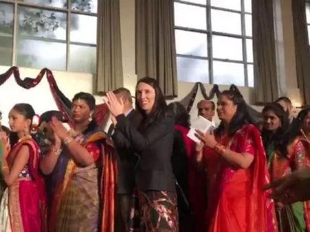 బతుకమ్మ వేడుకల్లో న్యూజిలాండ్ ప్రధాని జసిండా: థ్యాంక్సంటూ కేటీఆర్