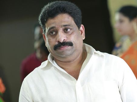 ప్రత్యేక హోదా, మోడీపై చంద్రబాబు కక్ష: గోద్రాను లాగిన బుద్ధా వెంకన్న