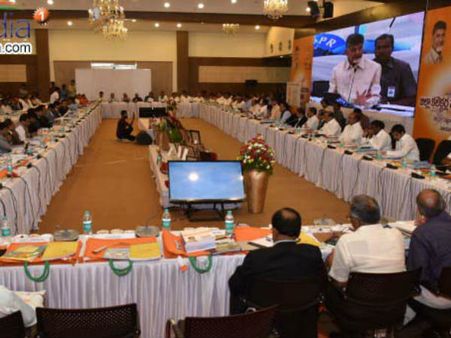 దేశంలోనే ఎక్కువ వృద్ది సాధించిన రాష్ట్రం ఏపీ:కలెక్టర్ల సదస్సులో సిఎం చంద్రబాబు