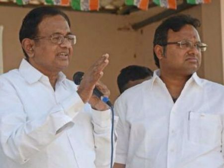 ఎయిర్‌సెల్ మాక్సెస్ కేసు: అరెస్ట్‌పై చిదంబరం, కార్తిలకు మరింత ఊరట