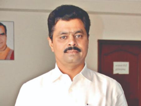 చిక్కుల్లో సీఎం రమేష్ : సీబీఐ విచారణకు పిలువదని టీడీసీ ఎంపీ హామీ ఇచ్చారన్న సతీష్