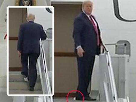 ట్రంప్ విమానం ఎక్కుతుంటే ఏం జరిగిందో చూడండి, జోకులు పేలుతున్నాయి (వీడియో)