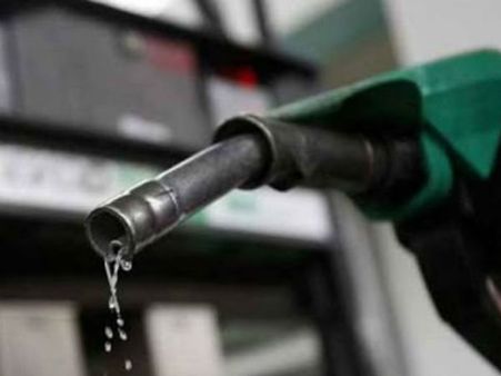 వరుసగా 8వ రోజు తగ్గిన పెట్రోల్ ధరలు
