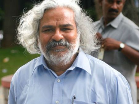 గ‌జ్వేల్ పై గ‌ద్ద‌ర్ క‌న్ను..! కూట‌మి నేత‌లు అంగీక‌రిస్తారా..?