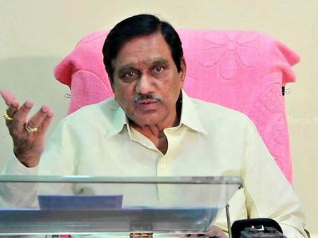 రాం మాధవ్ ఆ వ్యాఖ్యల వెనుక అర్థమేంటి?:డిప్యూటీ సీఎం కేఈ;జగన్ ని అరెస్ట్ చేసైనా విచారణ:మంత్రి నక్కా