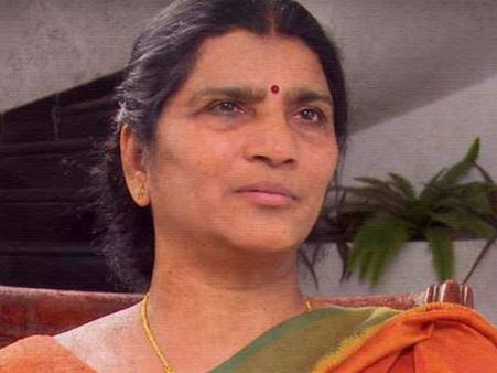 హీరో శివాజీ ని టిడిపి నేతలు చంపేస్తారు:లక్ష్మీపార్వతి సంచలన వ్యాఖ్యలు;స్పందించిన శివాజీ