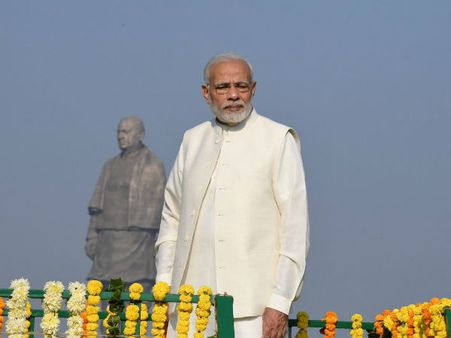 హైదరాబాద్‌కు వెళ్లాలంటే వీసా కావాల్సి వచ్చేది, ఈరోజు మర్చిపోలేరు: పటేల్ విగ్రహావిష్కరణలో మోడీ