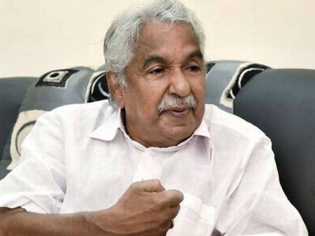 సీఎం ఆఫీస్‌లో ఊమెన్ చాందీ లైంగికంగా వేధించారు: సరిత ఫిర్యాదుపై కేసు నమోదు