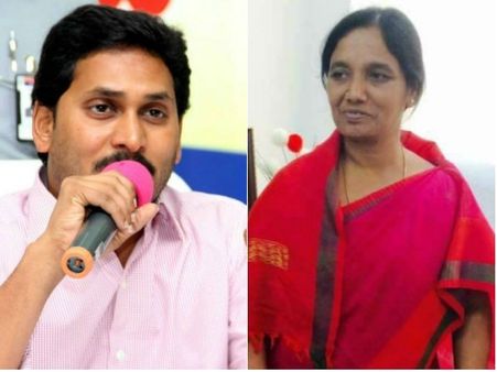 చంద్రబాబుపై ఇద్దరు వైసీపీ నేతల ప్రశంస, మజ్జిగ ప్యాకెట్లు ఇవ్వలేవా: జగన్‌కు పరిటాల సునీత