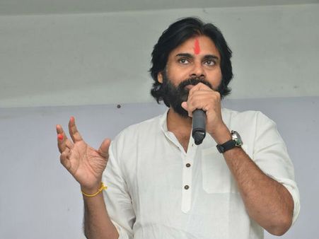 2 లక్షల మందితో కవాతు, ప్రత్యేక డ్రెస్, టీజర్ అదిరింది: వారిద్దరికీ పవన్ కళ్యాణ్ థ్యాంక్స్