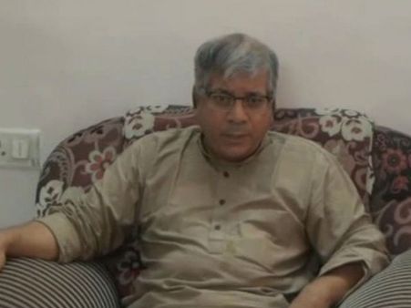 వందేమాతరం ఆలపించే వారు భారత వ్యతిరేక శక్తులే: ప్రకాష్ అంబేడ్కర్