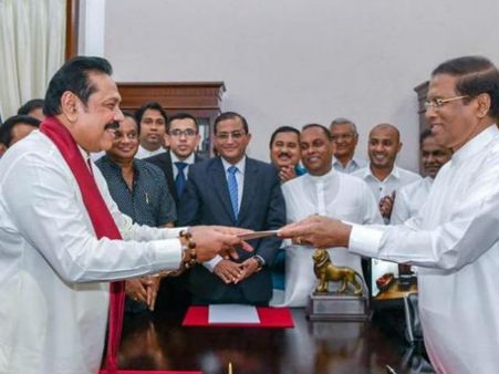 శ్రీలంక మాజీ అధ్యక్షుడు రాజపక్సే ఆదేశ ప్రధాని అయ్యారు