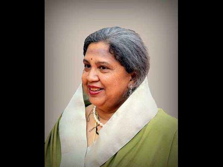 మైసూరు రాజకుటుంబంలో విషాదం: రాజమాత, ఆమె మరదలు కన్నుమూత, వేడుకలు రద్దు