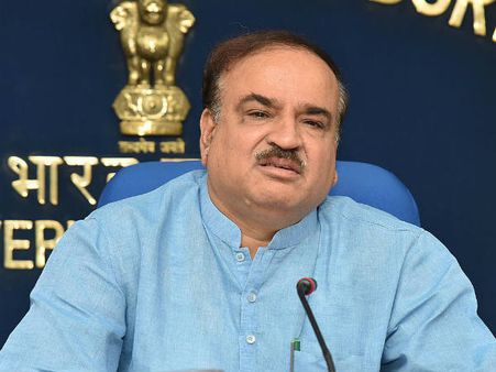 నేడు బెంగళూరుకు ప్రధాని నరేంద్ర మోడీ, కేంద్ర మంత్రికి అంతిమ వీడ్కోలు!