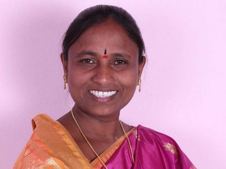 కారులో దళిత మహిళా నేతకు నో సీట్.. ఆ ఇద్దరు రావులే కారణమా?