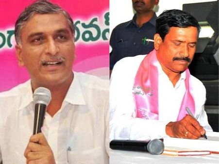 టీఆర్ఎస్‌కు ఈసీ షాక్: కొడంగల్ అభ్యర్థికి నోటీసులు, హరీష్ రావుపై ఎఫ్ఐఆర్ నమోదుకు రంగం