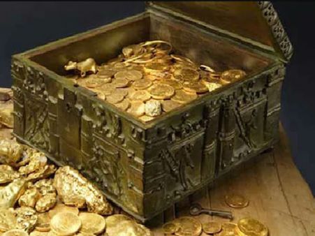 అత్యాశతో గుప్త నిధుల తవ్వకాలకు తెగబడిన భార్య...భర్తకు తెలియకుండా ఏకంగా ముఠా ఏర్పాటు;అరెస్ట్