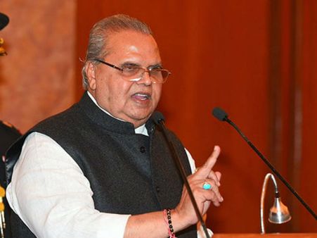 జమ్మూ కశ్మీర్ అసెంబ్లీని రద్దు చేయాలన్న నిర్ణయం గవర్నర్ ఎందకు తీసుకున్నారు...?