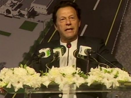 పాక్‌లో ఉన్నది నా ఆర్మీ, నా ప్రభుత్వం..భారత్‌తో సంబంధాలు కోరుకుంటున్నాం: ఇమ్రాన్ ఖాన్