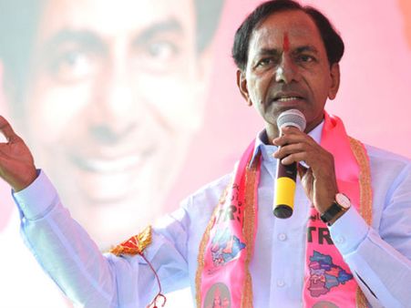 చేతులెత్తి దండం పెట్టి చెబుతున్నా, నేను మంత్రగాడినేమోనని ఆశ్చర్యపోతున్నారు: కేసీఆర్