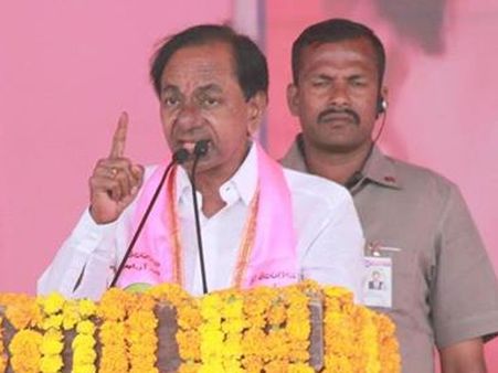 నేను మందు సీసాలను నమ్ముకోలేదు: కేసీఆర్, మోడీ ఇంత తెలివి తక్కువోడు అనుకోలేదు