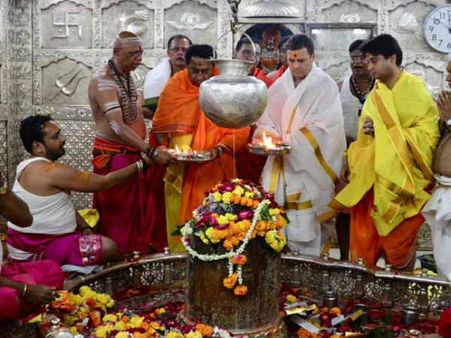 కుల, గోత్రాలు వెల్లడించిన రాహుల్.. బీజేపీకి సమాధానమా?