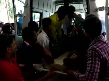 ఛత్తీస్‌గఢ్‌లో మరోసారి మావోల పంజా: బస్సును పేల్చడంతో ఓ జవాను ముగ్గరు పౌరుల మృతి