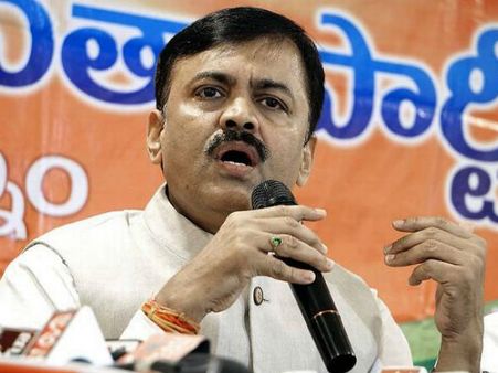 సుజనా చౌదరి,సిఎం రమేష్ లను అనర్హులుగా ప్రకటించండి!...ఎథిక్స్‌ కమిటీకి ఎంపి జివిఎల్ ఫిర్యాదు