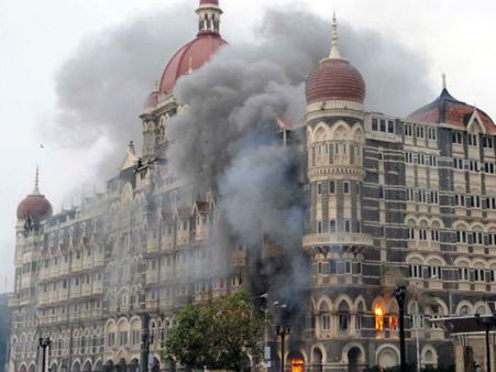 చీక‌టి అధ్యాయానికి ప‌దేళ్లు..! 26/11 ఉగ్ర‌వాదుల దాడి అమానుషం..!!