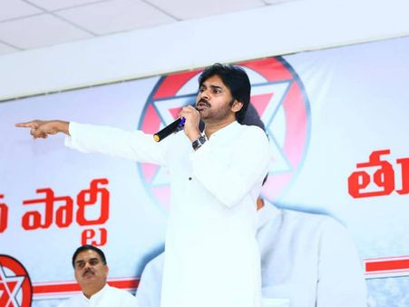 జగన్‌కు దమ్ము లేదు...అప్పుడు మగతనం బైటికి వస్తుంది;నేనొక్కడినే:పవన్ కళ్యాణ్