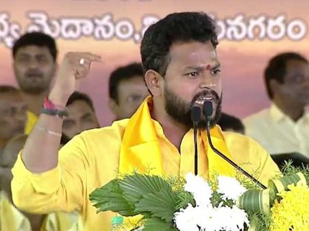 దేశంపై ప్రేమ ఉంటే మోడీ అలా ఫోటోలు దిగేవారు కాదు: ఊగిపోయిన రామ్మోహన్నాయుడు