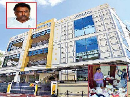 ఏసిబికి పట్టుబడిన మరో భారీ అవినీతి తిమింగలం...ఇలా ఎసిబికి దొరకడం రెండోసారి