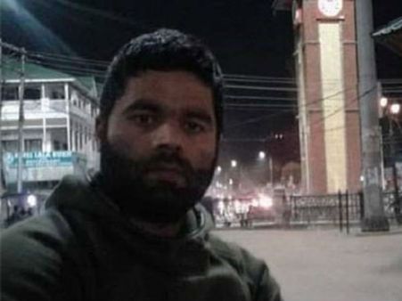 సెల్ఫీతో దొరికిన ఉగ్రవాది.. భారీ ఎన్‌కౌంటర్‌ లో ఆరుగురు హతం