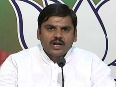 అందుకే కేంద్రం నివేదికలు అడుగుతోంది...దీన్ని రాజకీయ కోణంతో ముడిపెట్టొద్దు: బీజేపీ నేత విష్ణువర్దన్‌